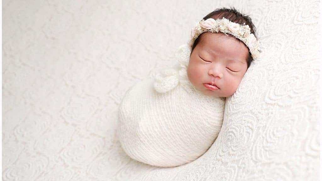 Creative Baby Wrapping<